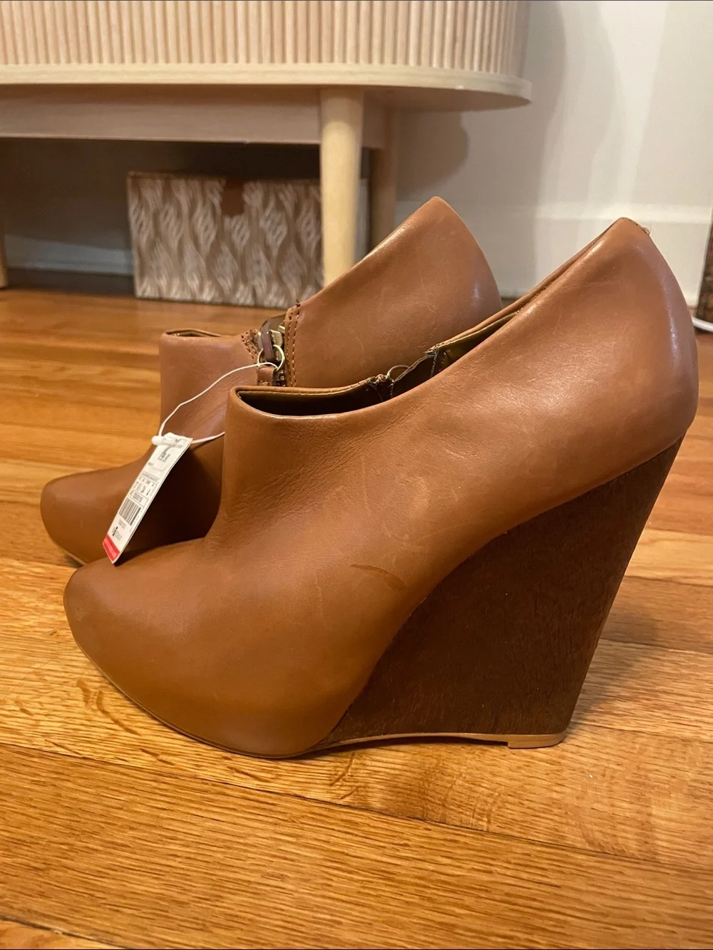 NEVER WORN! Tan Leather Pointed Toe Ankle Booties